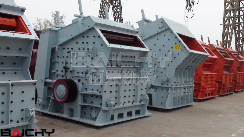 巖石破碎機的分類及性能特點.jpg